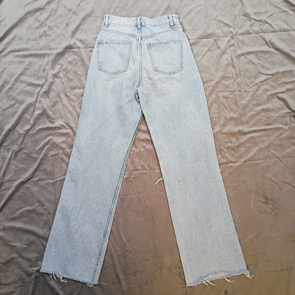Zara Distressed Light Blue Women's Boyfriend Jeans - Picture 5 of 8